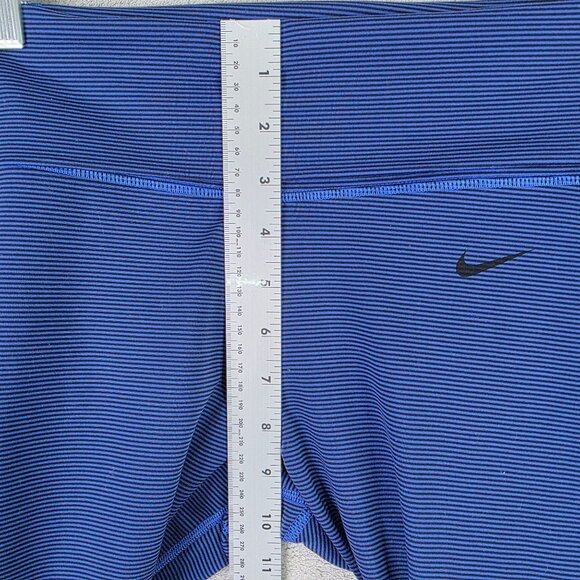Womens Nike Dri-Fit Blue Striped Legend 2.0 Foldover Waistband Capri Leggings S - Picture 4 of 10